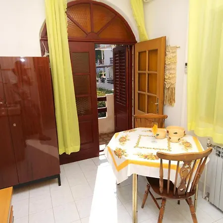 Studio Jelsa 5691a